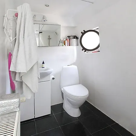 Bateau-hôtel Houseboat 3*